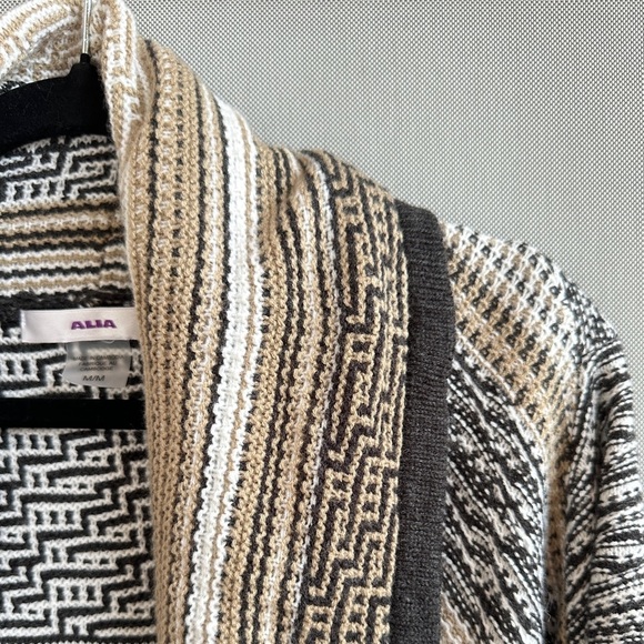 Alia | Tribal Print Neutral Open Front Knit Cardigan | Earth Tones Boho Drape - Picture 4 of 6
